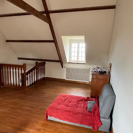 Maison Familiale Vue Et A Pieds